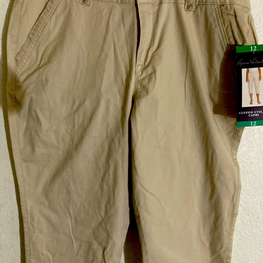Capri Pants - Picture 2 of 3